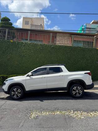 FIAT TORO 1.3 TURBO 270 FLEX FREEDOM AT6 FIAT TORO 1.3 TURBO 270 FLEX FREEDOM AT6